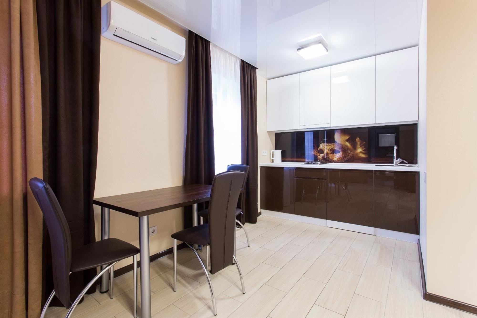 Luxury One Bedrooms 23 August خاركيف المظهر الخارجي الصورة
